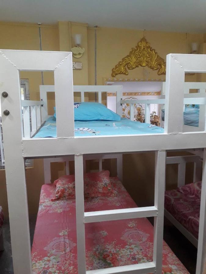 Хостел My Family Nyaung-U Екстер'єр фото
